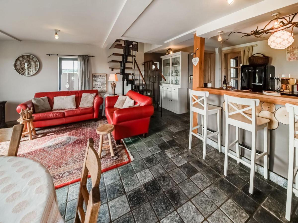 Tranquil Holiday Home In Mont With Bubble Bath エクステリア 写真