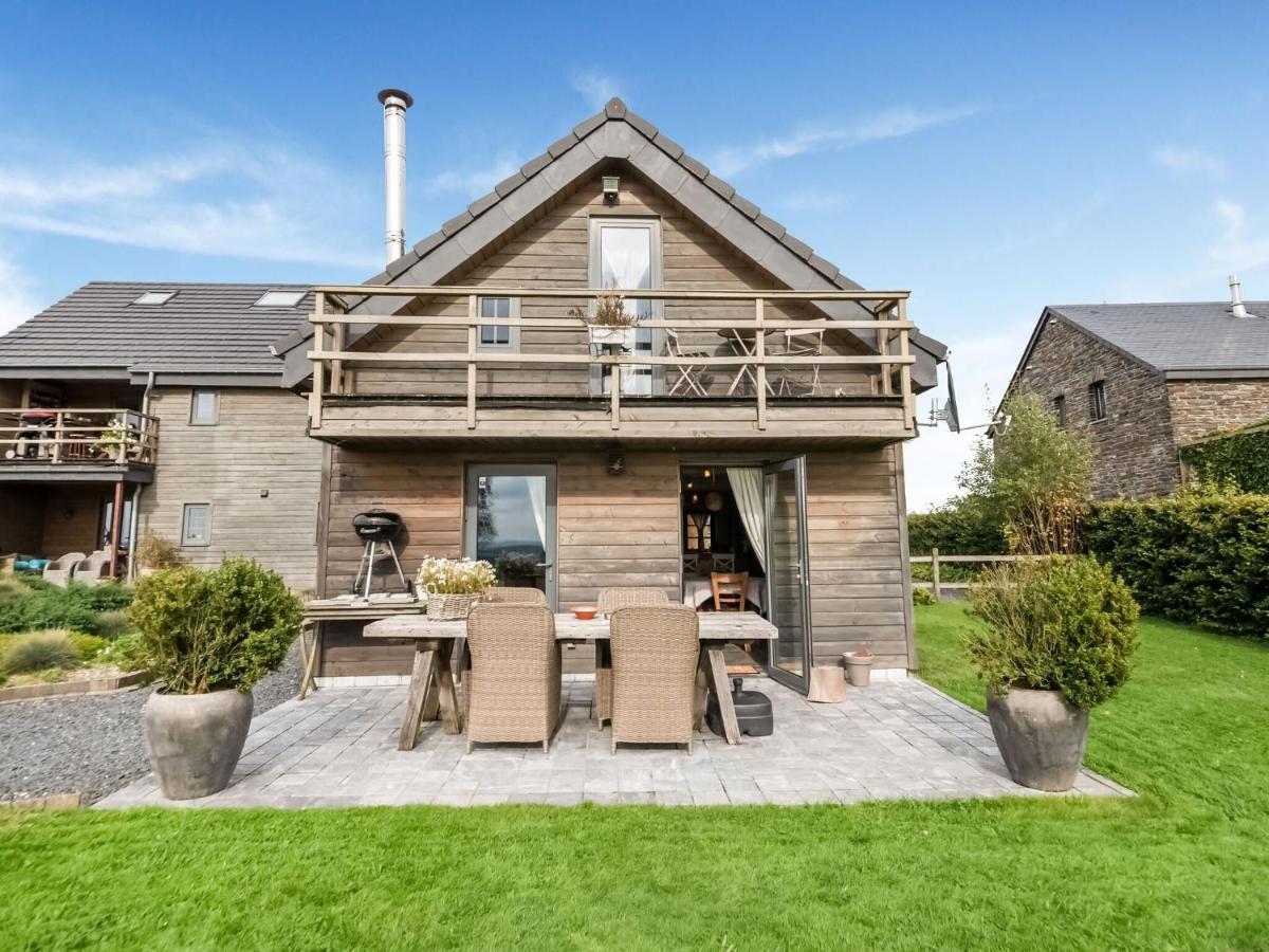 Tranquil Holiday Home In Mont With Bubble Bath エクステリア 写真