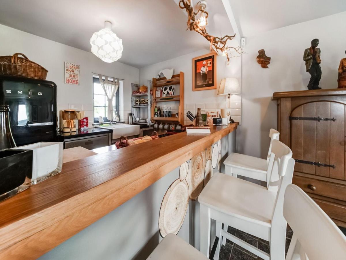 Tranquil Holiday Home In Mont With Bubble Bath エクステリア 写真