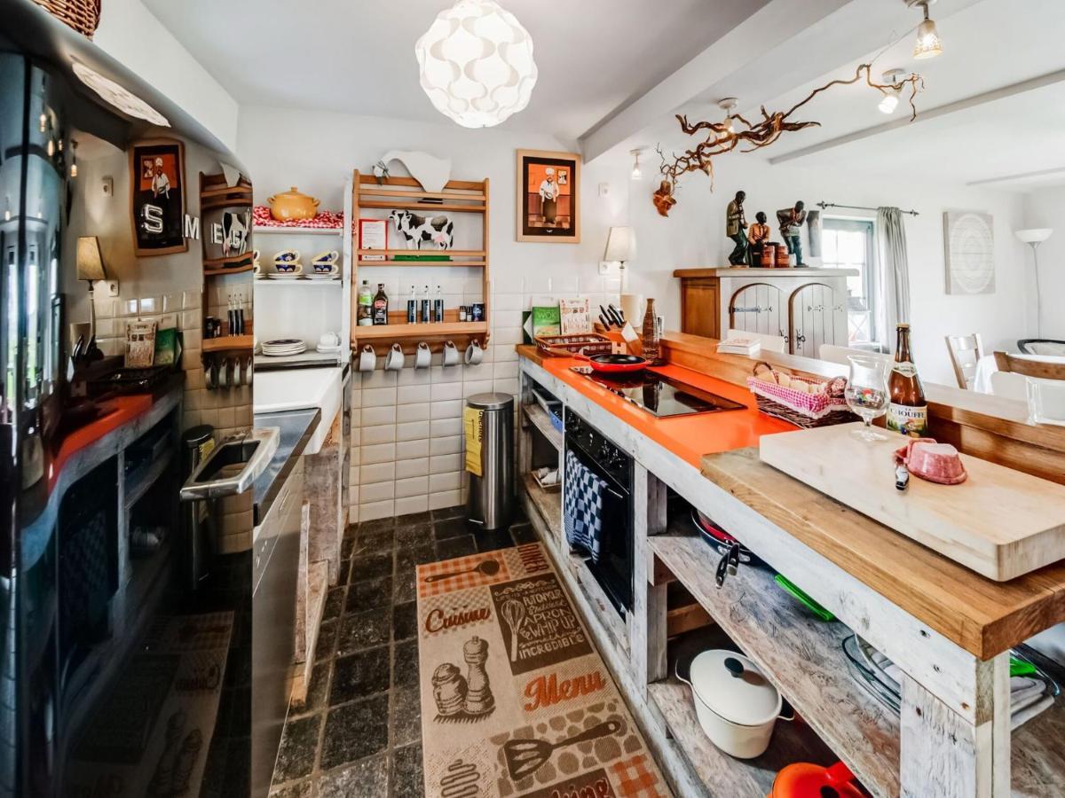 Tranquil Holiday Home In Mont With Bubble Bath エクステリア 写真