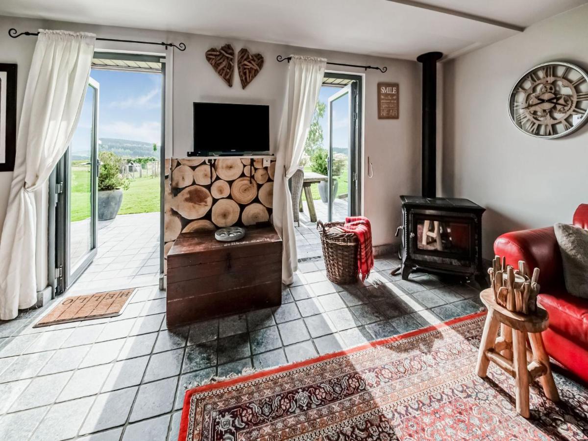 Tranquil Holiday Home In Mont With Bubble Bath エクステリア 写真